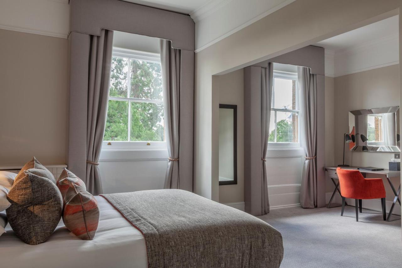Oatlands Park Hotel Weybridge Eksteriør billede