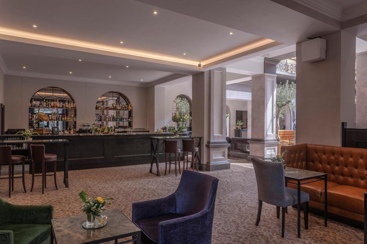 Oatlands Park Hotel Weybridge Eksteriør billede
