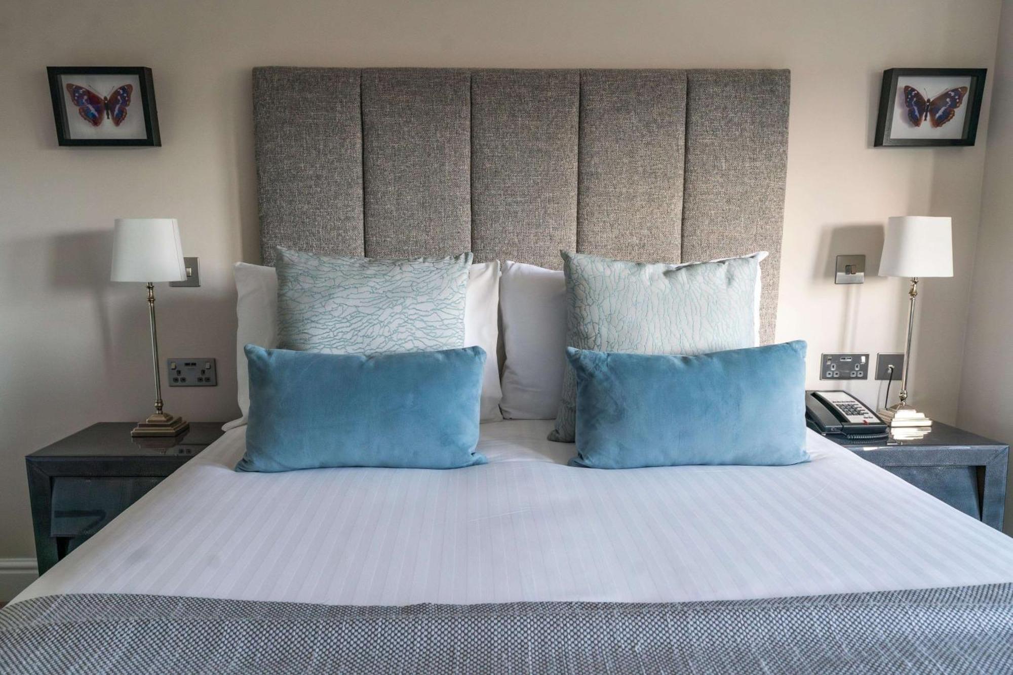 Oatlands Park Hotel Weybridge Eksteriør billede