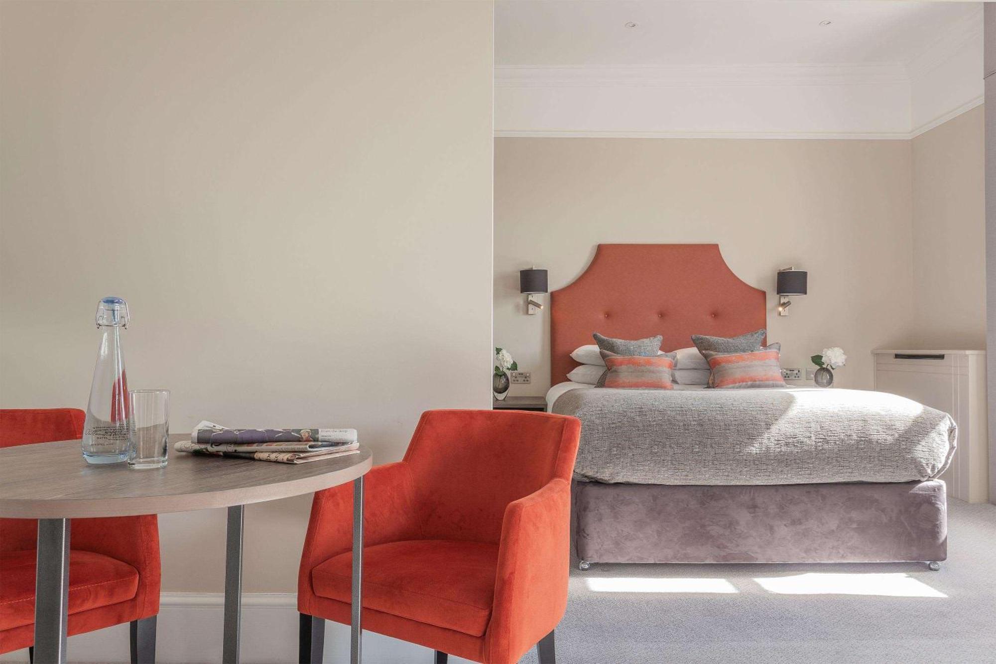 Oatlands Park Hotel Weybridge Eksteriør billede