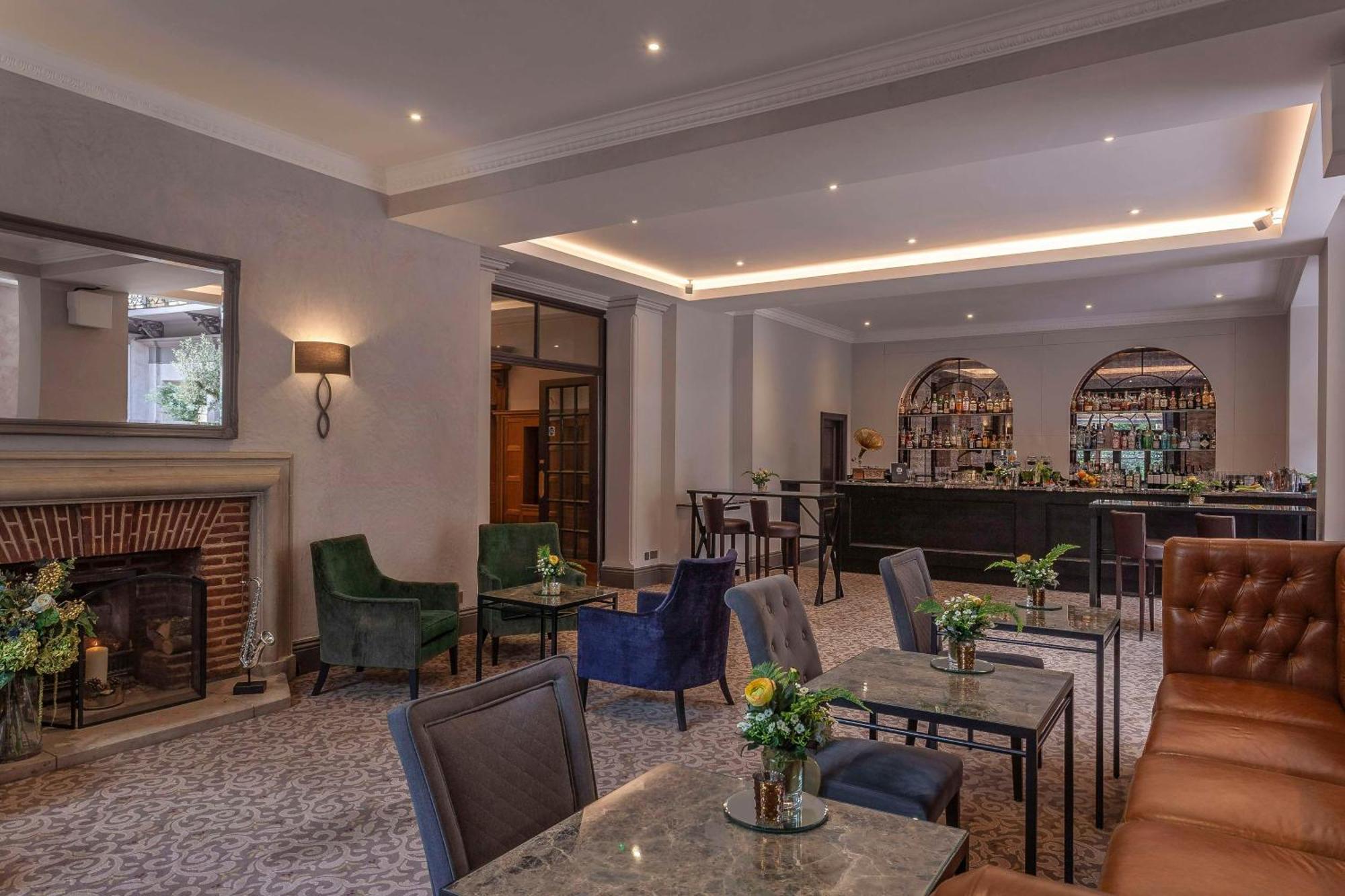 Oatlands Park Hotel Weybridge Eksteriør billede